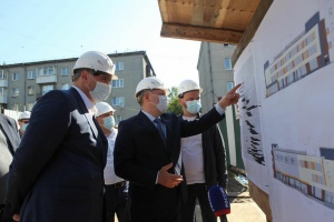 Губернатор Иркутской области проверил ход строительства начальной школы № 14